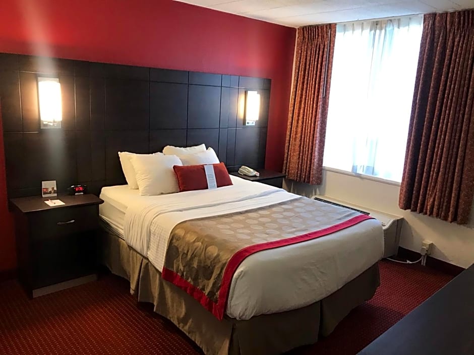 Ramada by Wyndham Ligonier