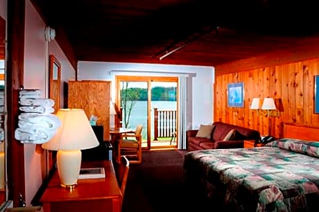 Executive Queen Room - Disability Access
