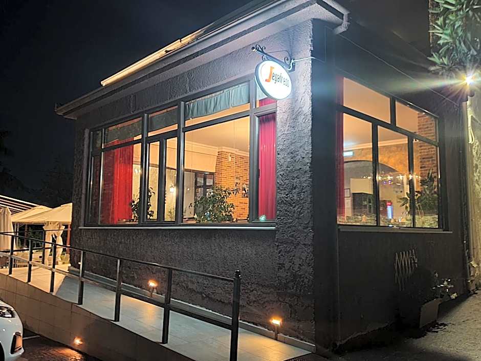 Theatro Hotel Odysseon