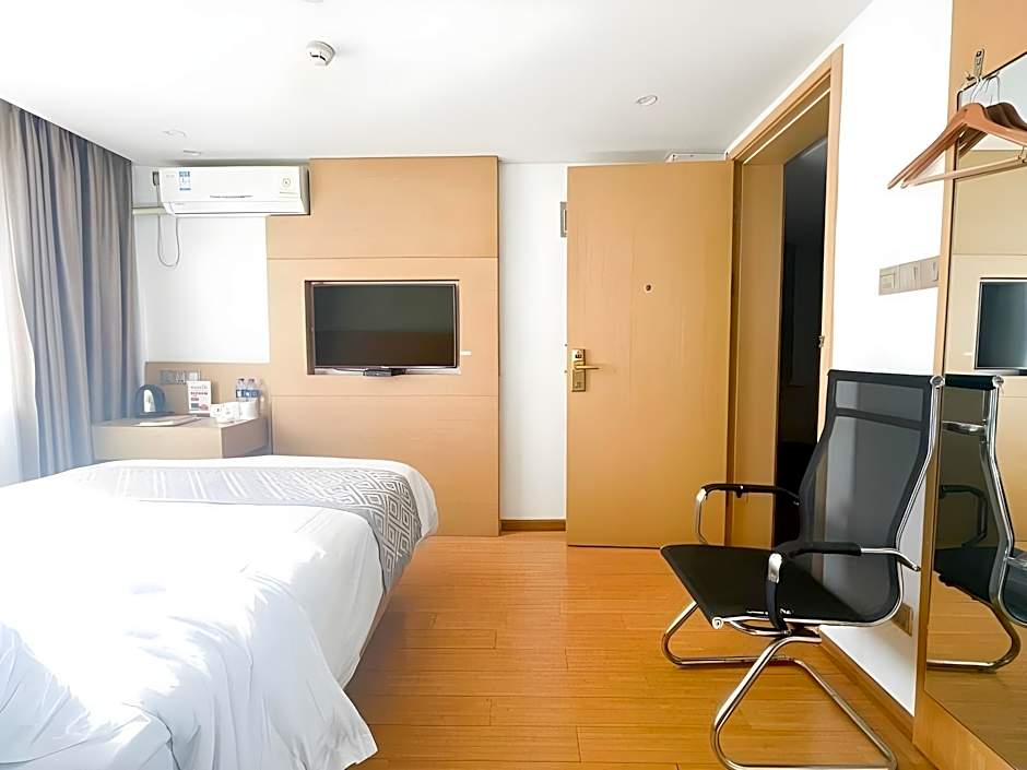 GreenTree Inn Zhejiang Ningbo South Railway Station Express Hotel