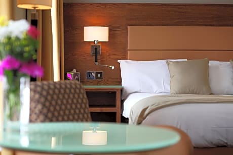 Prom Hotel