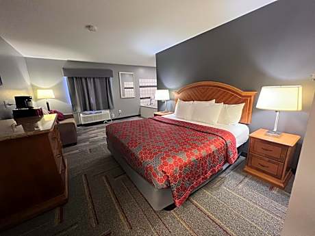 King Room with Spa Bath