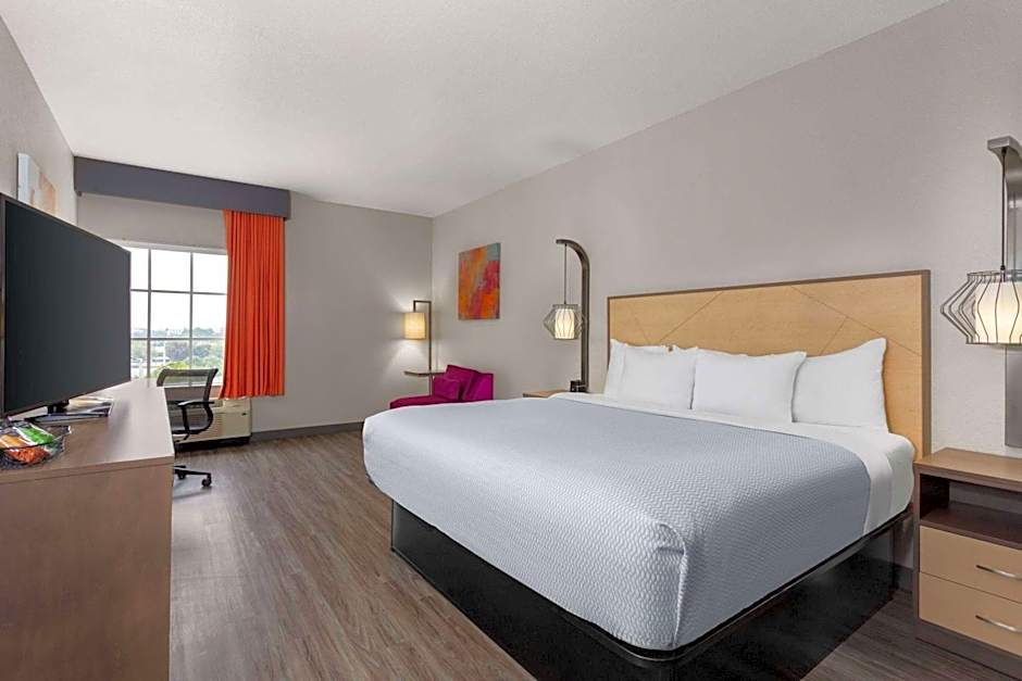 La Quinta Inn & Suites by Wyndham Ft. Pierce