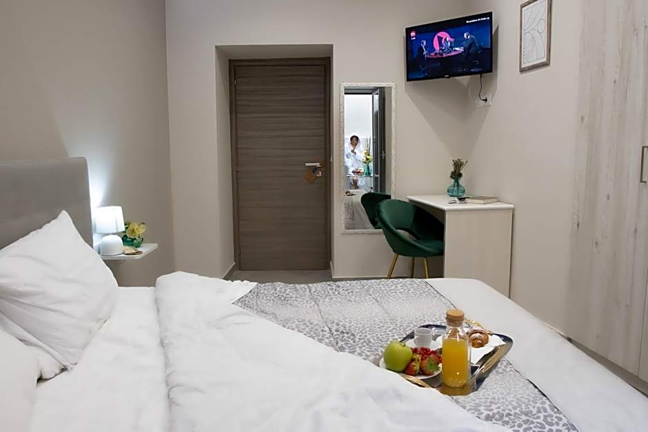 Le Mirage boutique II