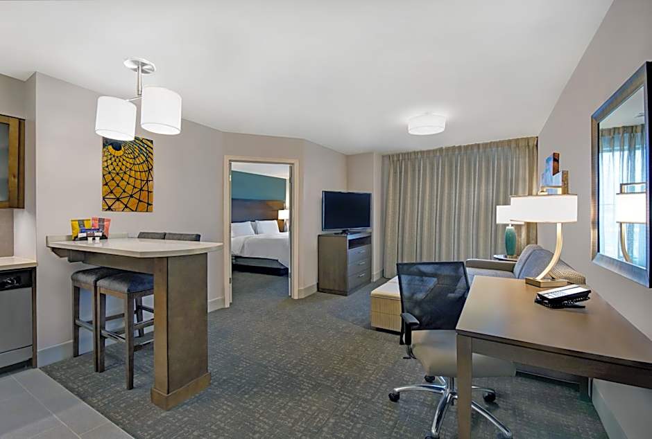 Staybridge Suites Sterling Heights - Detroit by IHG