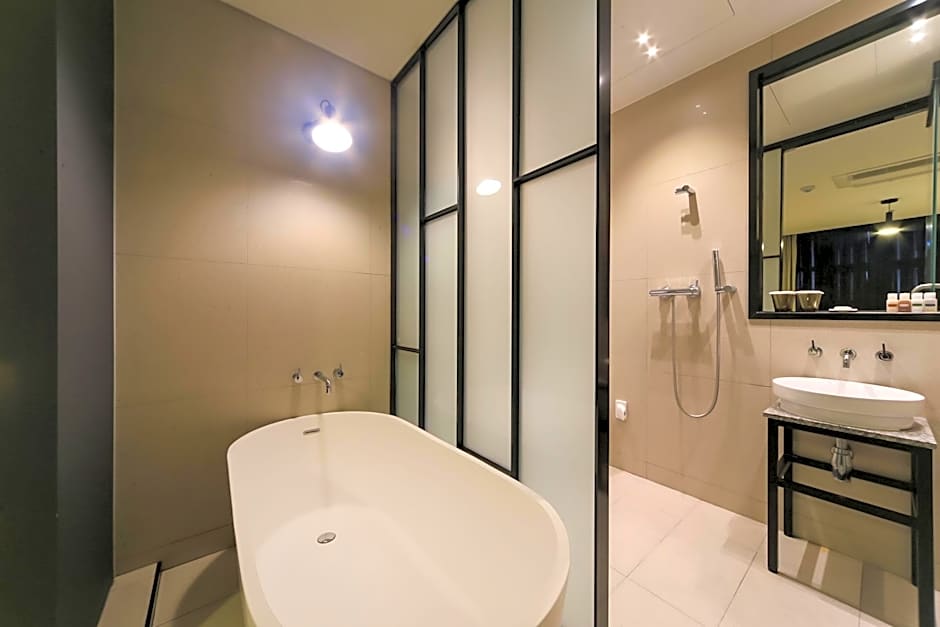 Yeoubi Hotel