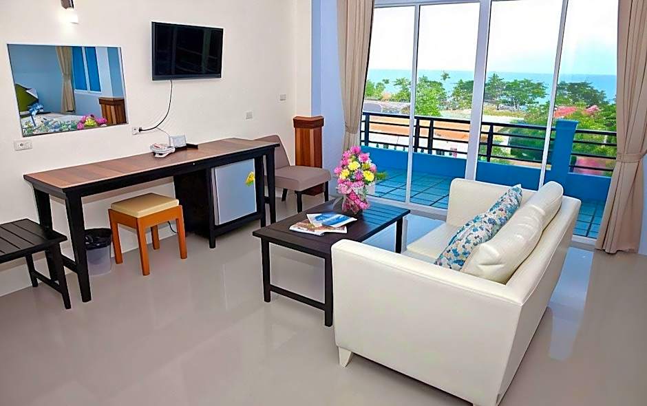 Sea Mountain Khanom Hotel