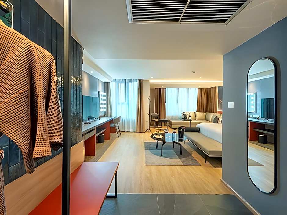 Buri Sriphu Boutique Hotel