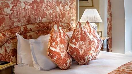 Premium Twin Room with River View