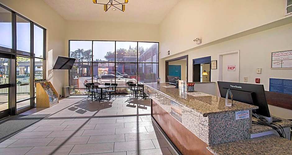 SureStay Plus Hotel by Best Western Sacramento North