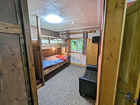Premium Quadruple Room