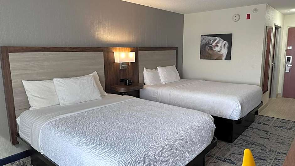 La Quinta Inn & Suites by Wyndham Milwaukee South West New Berlin