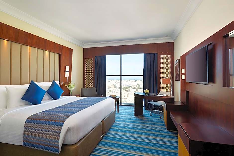 Photo 1 of 2 of Superior 1 King Bed