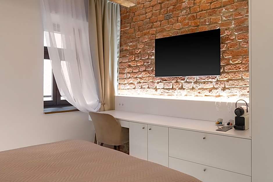 White Wolf Boutique Apartments