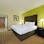 La Quinta Inn & Suites by Wyndham Grove City