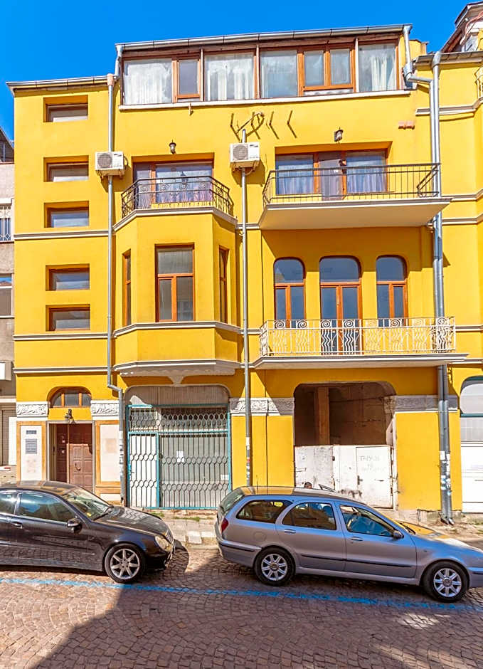 СТАИ ЗА ГОСТИ ХАН КРУМ