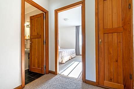 Family Room capacity 4