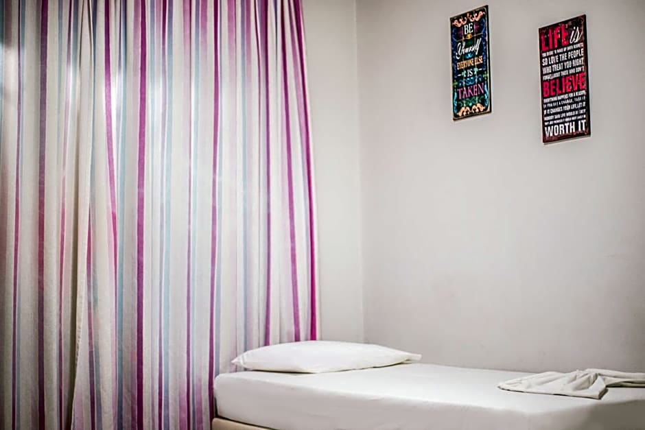 Stefania Studios by Estia