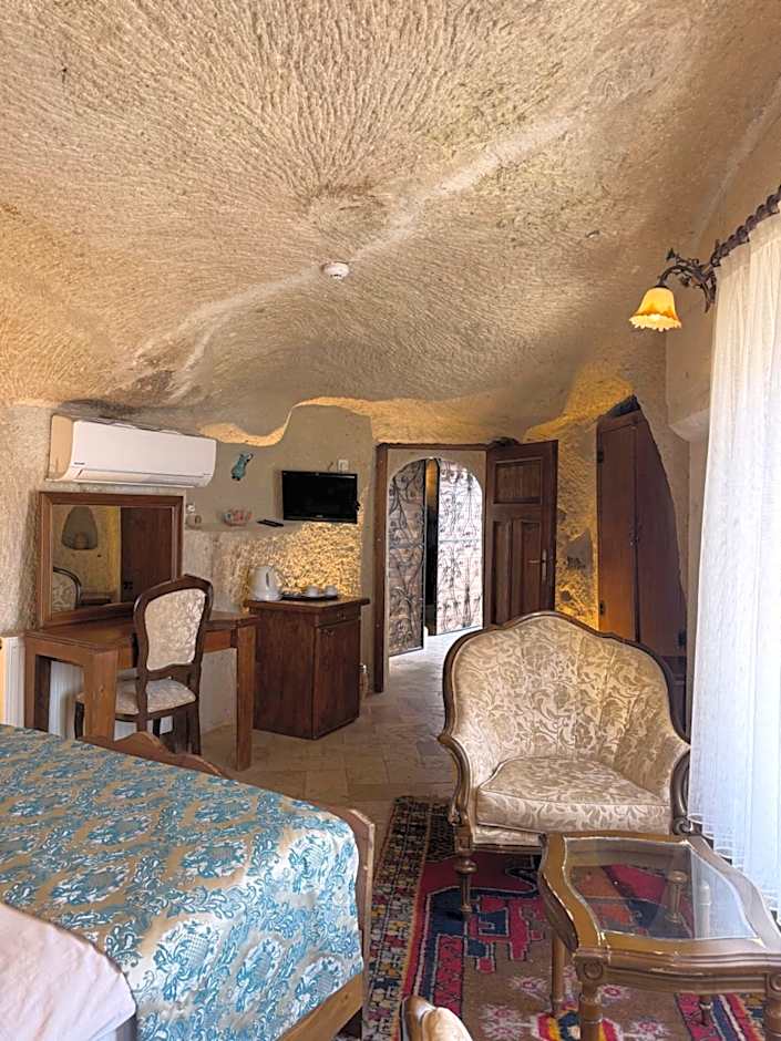 Arif Cave Hotel