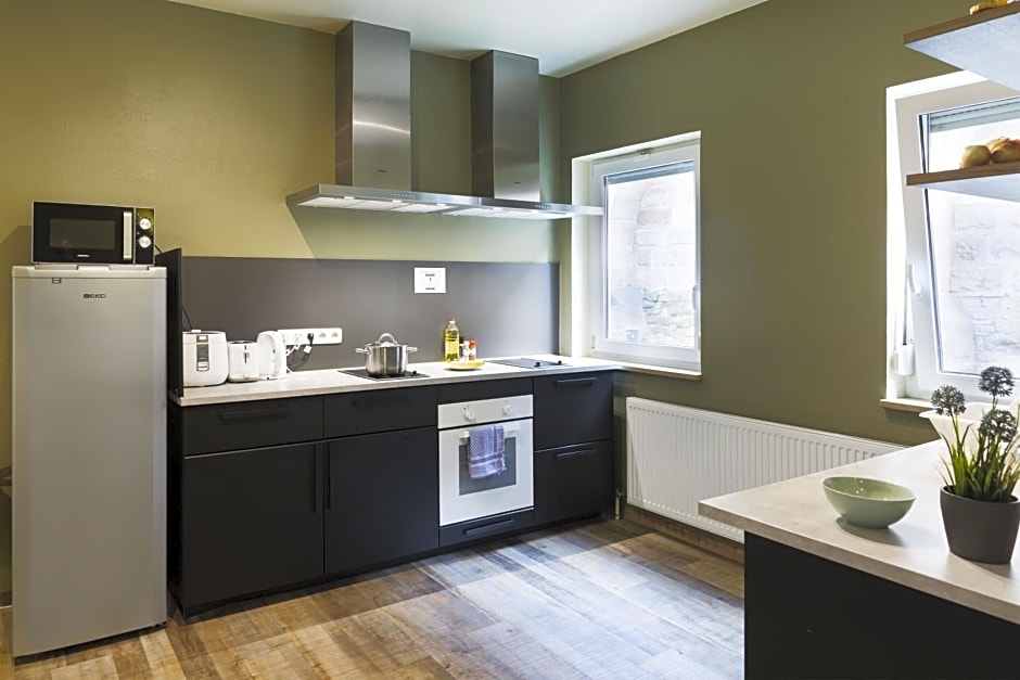Five Reasons Hostel & Hotel
