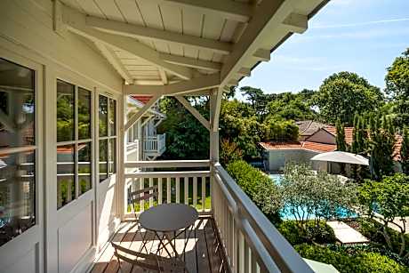 Junior Suite with Balcony