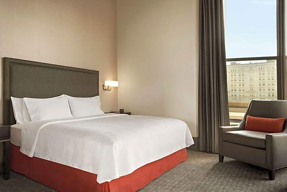 Homewood Suites By Hilton Milwaukee Downtown