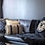 Medusa's Luxe Retreat - Prime Surfers Paradise Spot