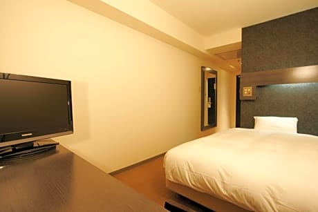 Double Room with Small Double Bed - Smoking