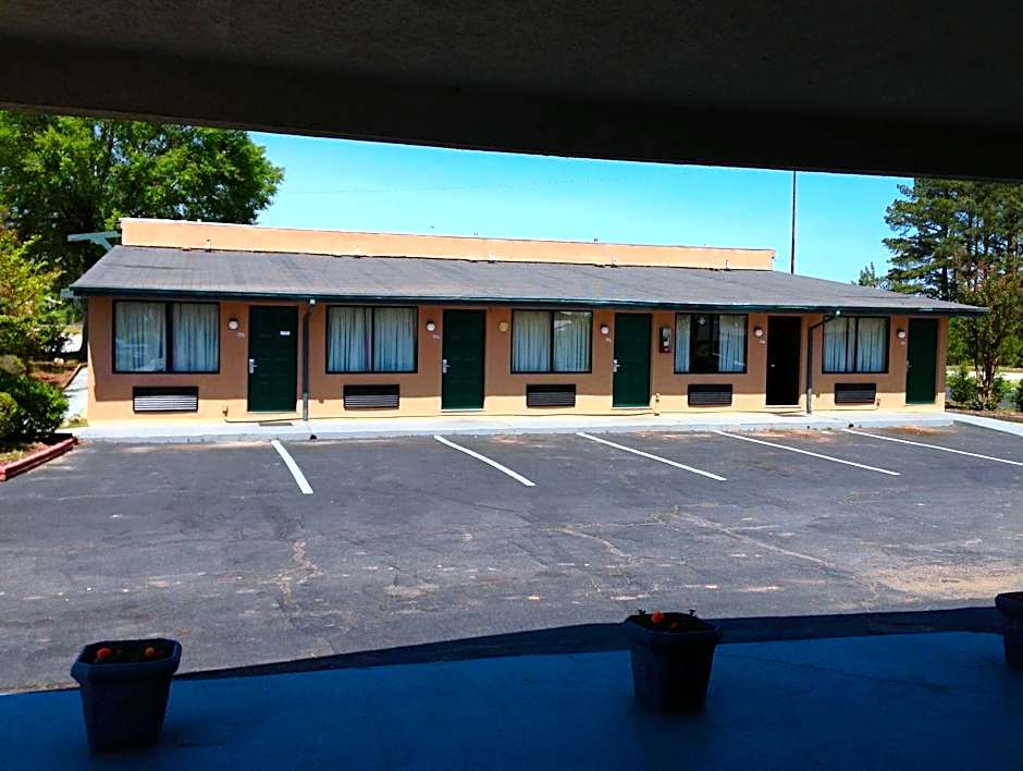 Express Inn Thomson