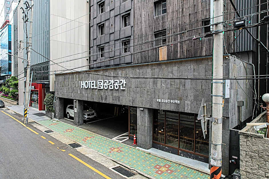 B. Cent Hotel Busan Station