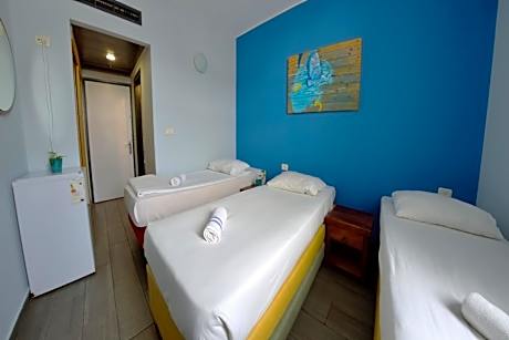 Triple Room with Private Bathroom