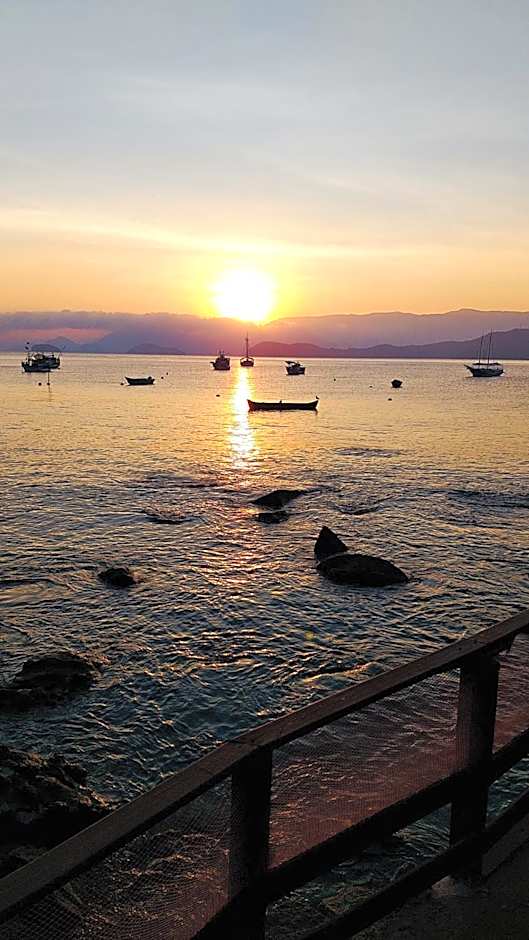 Pousada Sobre As Ondas de Picinguaba