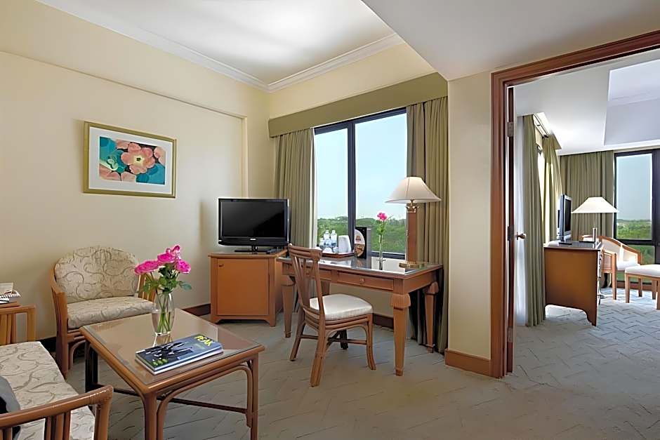 Aryaduta Lippo Village