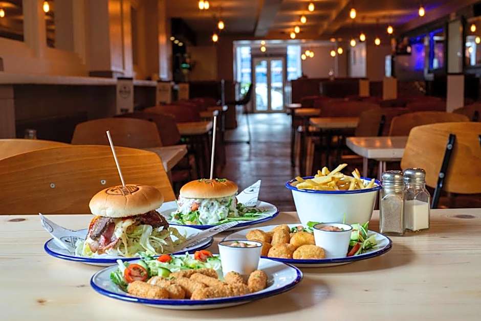 Hampton Hotel & restaurant