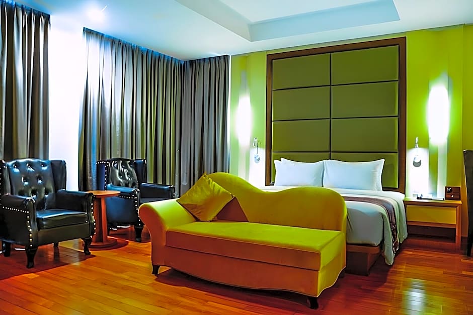 Nagoya Hill Hotel Batam