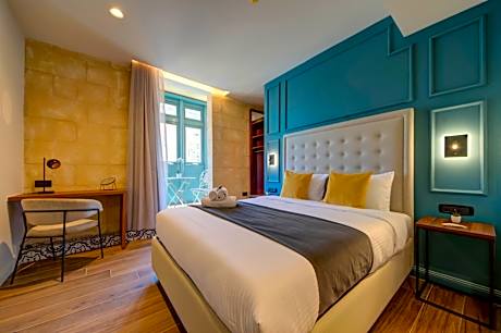 Deluxe Double Room 2nd floor small Balcony 9