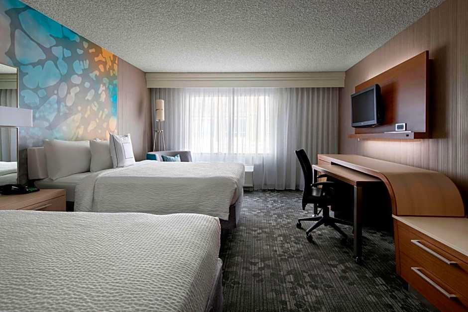 Photo 1 of 4 of Single Room
