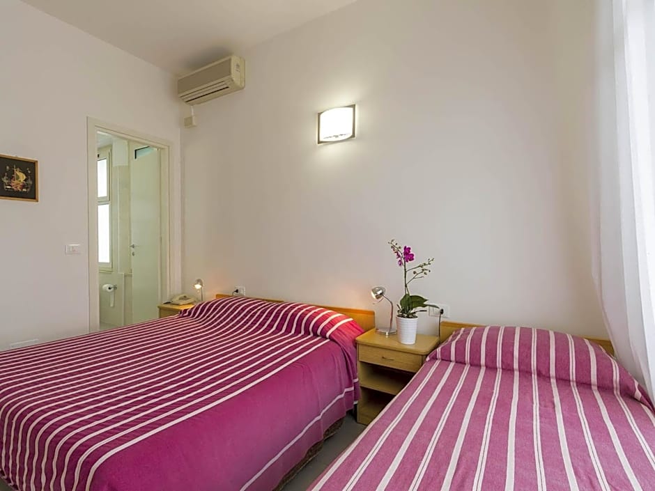 Hotel Meris