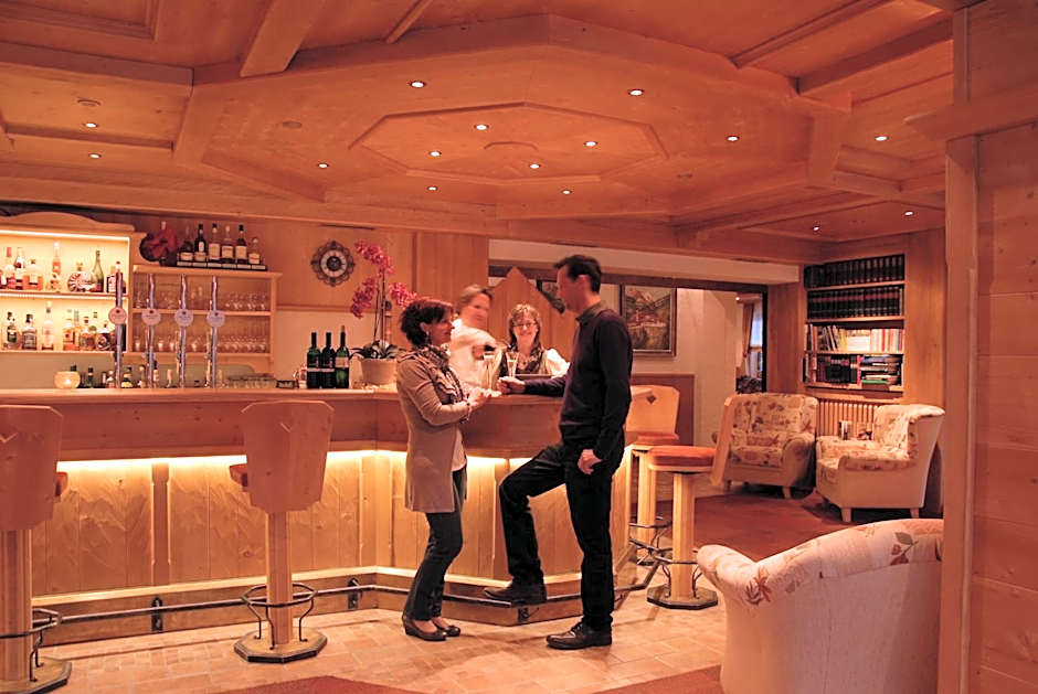 Alpin Panoramahotel Lärchenhof