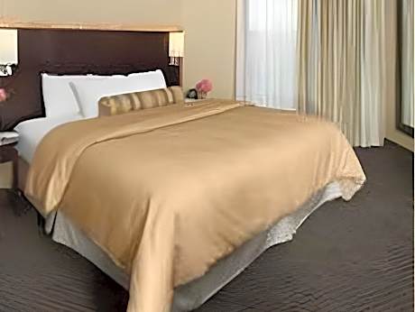 Executive King Bed