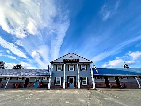Colonial Valley Motel