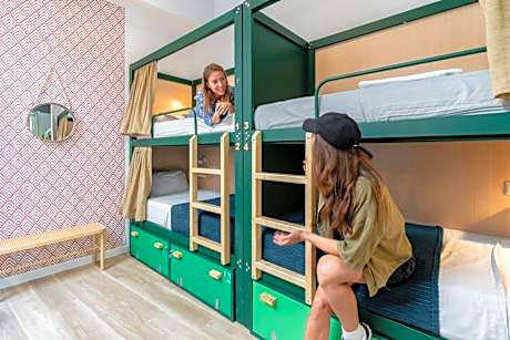 Bed in 8-Bed Mixed Dormitory Room