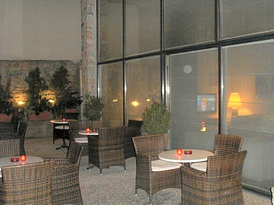 Dioscouri Hotel