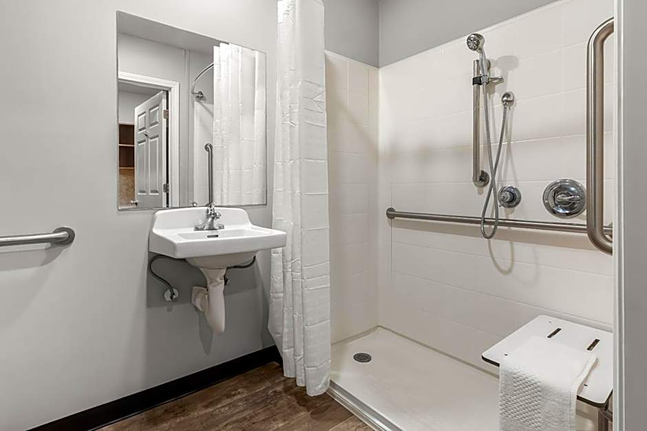 WoodSpring Suites Atlanta Airport