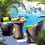 Silver Palms Inn