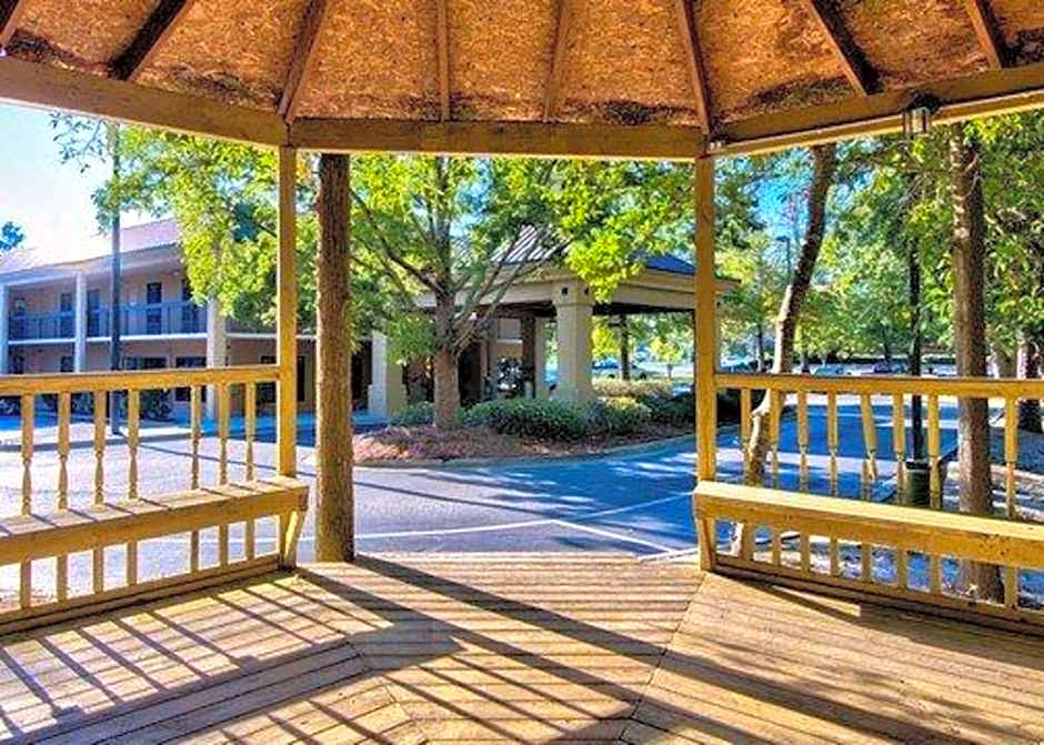 Clarion Inn & Suites Aiken South
