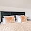 SCHLOSS RANZOW - kleines Romantik Hotel - Wellness - Golfplatz - Hochzeiten & Feiern