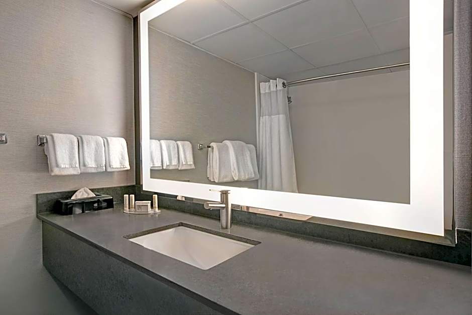 Courtyard by Marriott Chicago Elmhurst/Oakbrook Area