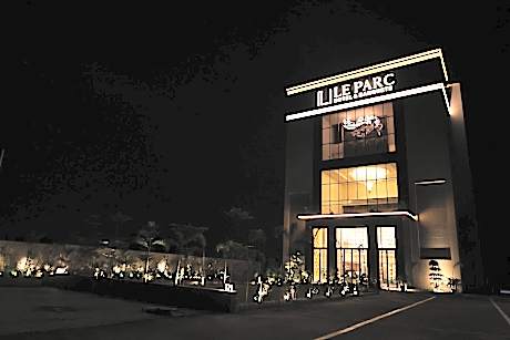 LE PARC HOTEL & BANQUETS an initiative by SHER-E-PUNJAB