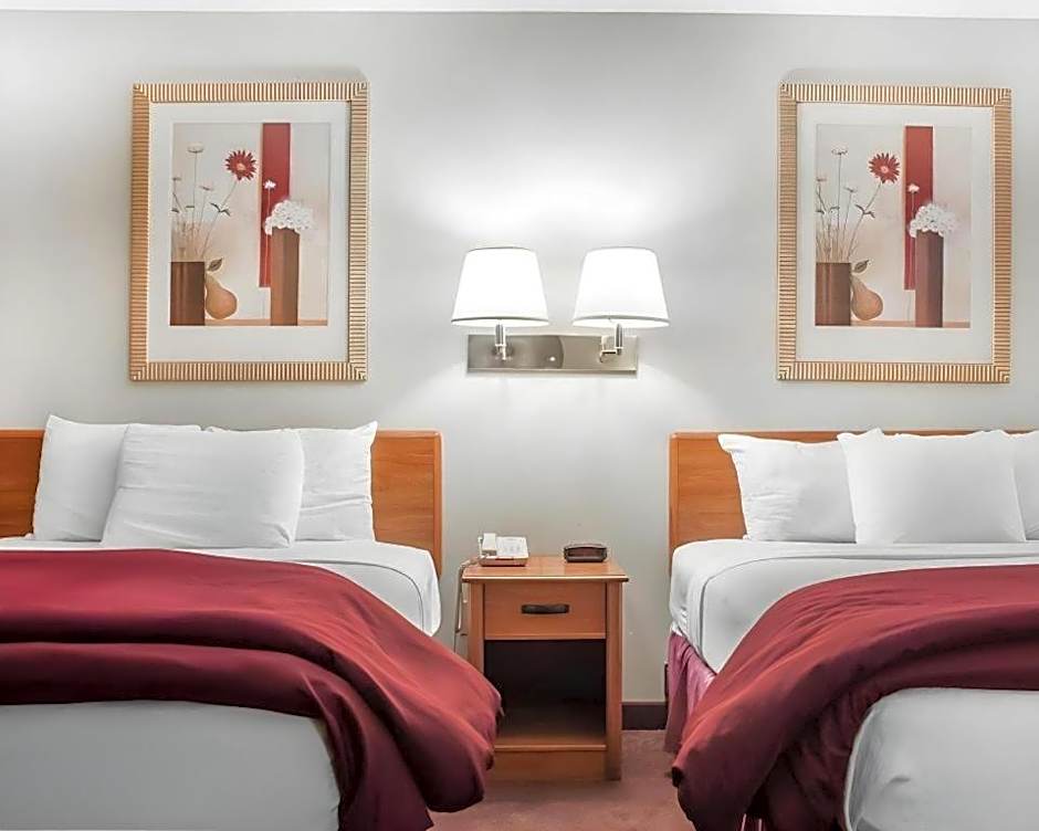 Econo Lodge Ithaca Airport 